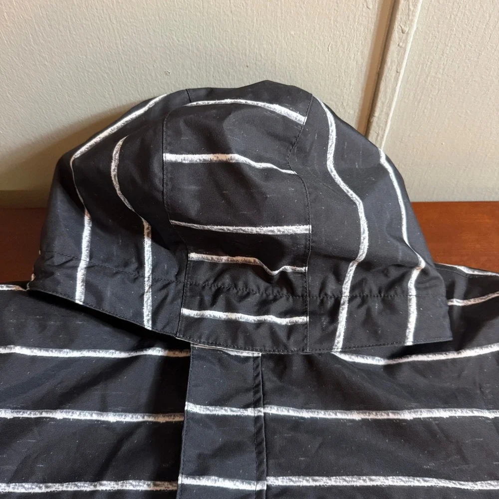 Special Blend  XXL Snowboard Jacket Black White Striped First Chair Last Call